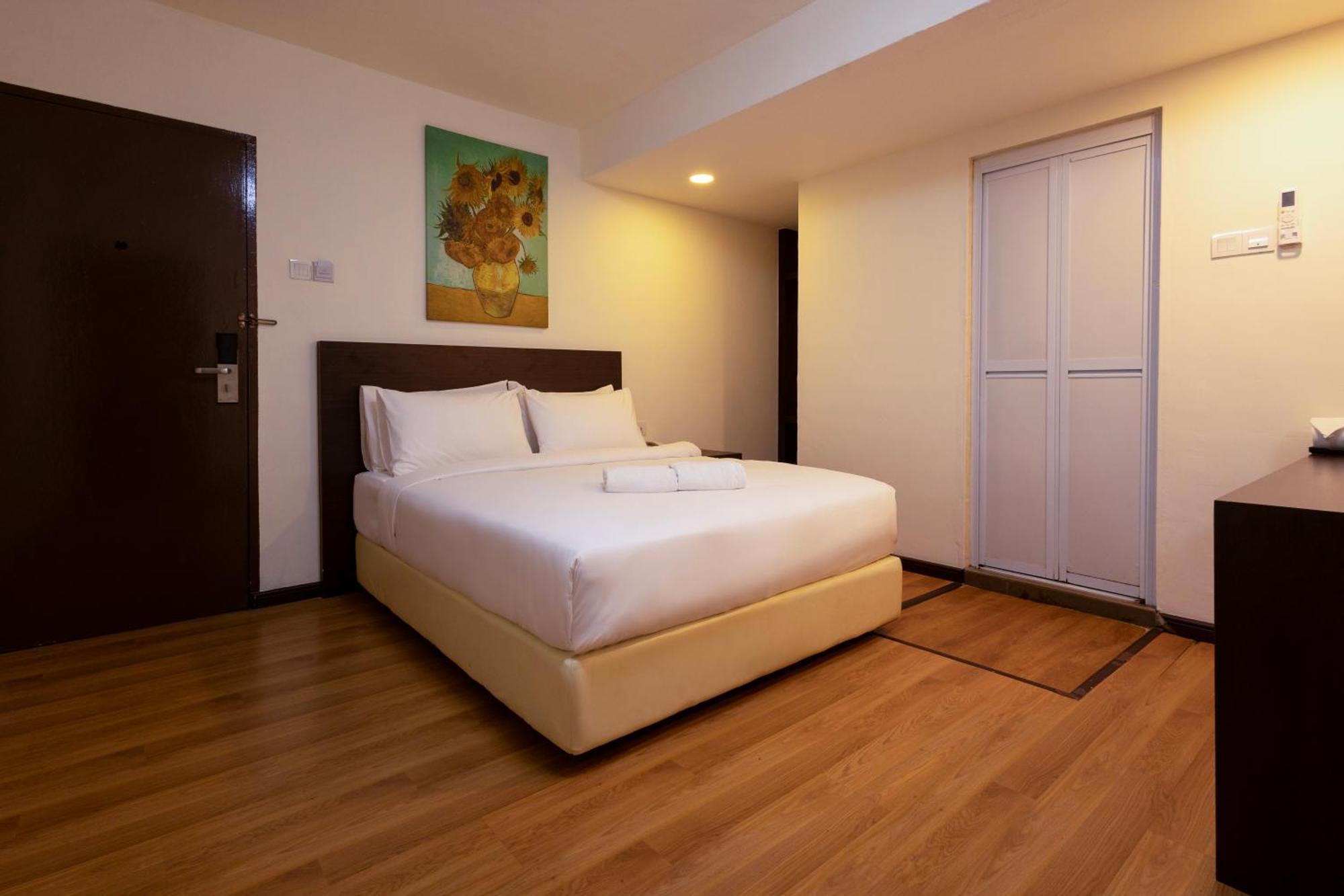 Hotel De Swift